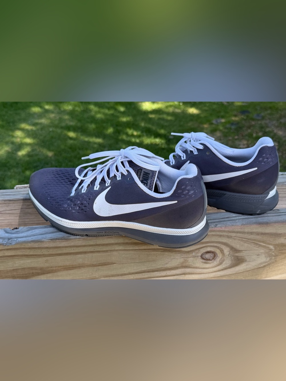 Nike Gray & White Zoom Pegasus 34 Athletic Shoe